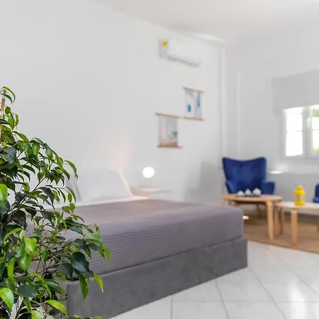 Margherita's Cozy Studio In Naxos