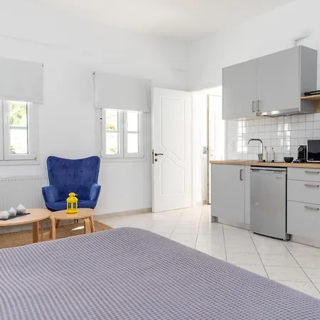 Margherita's Cozy Studio In Naxos